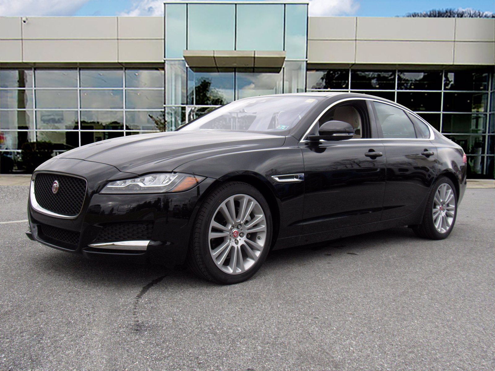 New-2020-Jaguar-XF-25t-Premium-4-Door-Sedan-in-Allentown-...